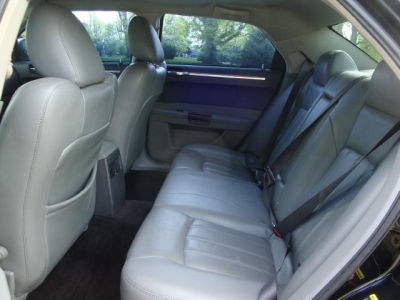 2005 Chrysler 300C  Base -
   Cars.com </title>
   <meta name="title" content="2005 Chrysler 300C  Base - Cars.com"/>
   <meta name="description" content="Listed on Cars.com