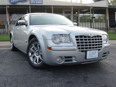 2006 Chrysler 300C  Base -
   Cars.com </title>
   <meta name="title" content="2006 Chrysler 300C  Base - Cars.com"/>
   <meta name="description" content="Listed on Cars.com