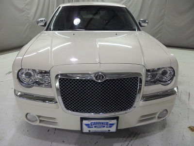 2007 Chrysler 300C  Base -
   Cars.com </title>
   <meta name="title" content="2007 Chrysler 300C  Base - Cars.com"/>
   <meta name="description" content="Listed on Cars.com