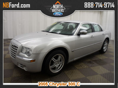 2005 Chrysler 300C  Base -
   Cars.com </title>
   <meta name="title" content="2005 Chrysler 300C  Base - Cars.com"/>
   <meta name="description" content="Listed on Cars.com