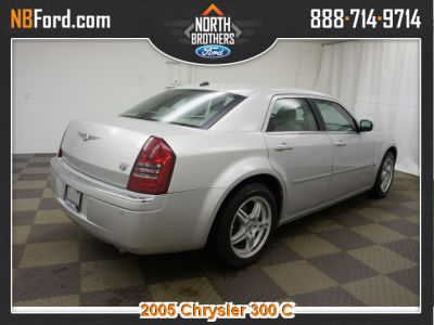 2005 Chrysler 300C  Base -
   Cars.com </title>
   <meta name="title" content="2005 Chrysler 300C  Base - Cars.com"/>
   <meta name="description" content="Listed on Cars.com