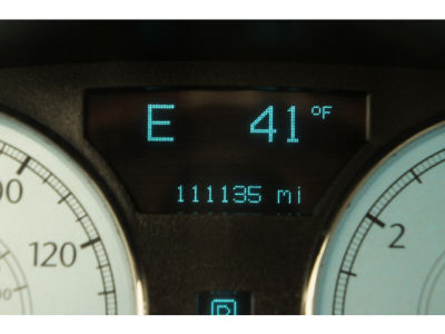 2005 Chrysler 300C  Base -
   Cars.com </title>
   <meta name="title" content="2005 Chrysler 300C  Base - Cars.com"/>
   <meta name="description" content="Listed on Cars.com