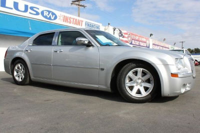 2006 Chrysler 300C  Base -
   Cars.com </title>
   <meta name="title" content="2006 Chrysler 300C  Base - Cars.com"/>
   <meta name="description" content="Listed on Cars.com