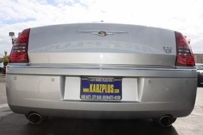 2006 Chrysler 300C  Base -
   Cars.com </title>
   <meta name="title" content="2006 Chrysler 300C  Base - Cars.com"/>
   <meta name="description" content="Listed on Cars.com