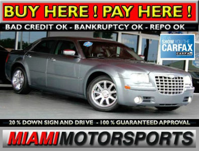 2006 Chrysler 300C  Base -
   Cars.com </title>
   <meta name="title" content="2006 Chrysler 300C  Base - Cars.com"/>
   <meta name="description" content="Listed on Cars.com