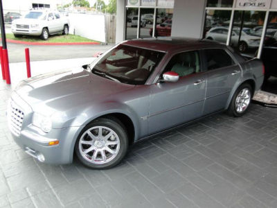 2006 Chrysler 300C  Base -
   Cars.com </title>
   <meta name="title" content="2006 Chrysler 300C  Base - Cars.com"/>
   <meta name="description" content="Listed on Cars.com