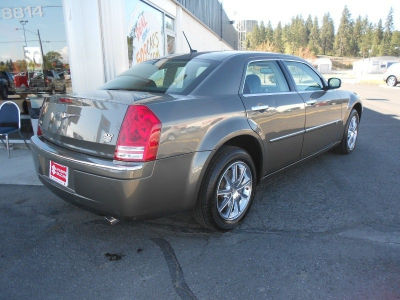2008 Chrysler 300C  Base -
   Cars.com </title>
   <meta name="title" content="2008 Chrysler 300C  Base - Cars.com"/>
   <meta name="description" content="Listed on Cars.com