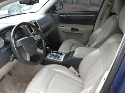 2006 Chrysler 300C -
   Cars.com </title>
   <meta name="title" content="2006 Chrysler 300C - Cars.com"/>
   <meta name="description" content="Listed on Cars.com