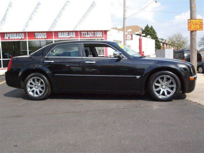 2006 Chrysler 300C  Base -
   Cars.com </title>
   <meta name="title" content="2006 Chrysler 300C  Base - Cars.com"/>
   <meta name="description" content="Listed on Cars.com