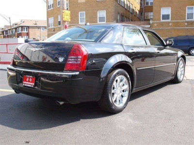 2006 Chrysler 300C  Base -
   Cars.com </title>
   <meta name="title" content="2006 Chrysler 300C  Base - Cars.com"/>
   <meta name="description" content="Listed on Cars.com