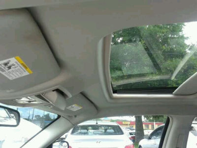 2007 Chrysler 300C  Base -
   Cars.com </title>
   <meta name="title" content="2007 Chrysler 300C  Base - Cars.com"/>
   <meta name="description" content="Listed on Cars.com