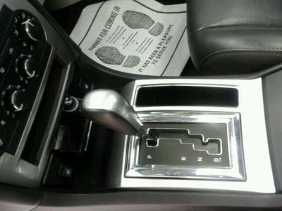 2007 Chrysler 300C  Base -
   Cars.com </title>
   <meta name="title" content="2007 Chrysler 300C  Base - Cars.com"/>
   <meta name="description" content="Listed on Cars.com