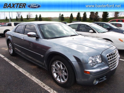 2006 Chrysler 300C Base -
Cars.com </title>
<meta name="title" content="2006 Chrysler 300C Base - Cars.com"/>
<meta name="description" content="Listed on Cars.com