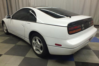 1995 Nissan 300ZX  W T BAR