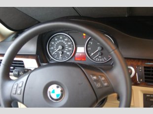 2006 BMW 325 i