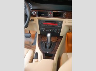 2006 BMW 325 i