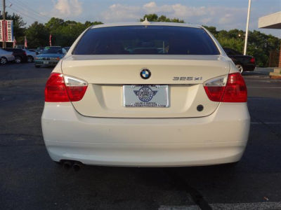 2006 BMW 325 xi