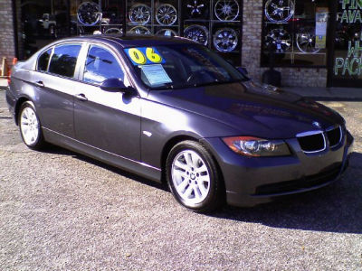 2006 BMW 325  i