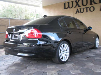 2006 BMW 325  i