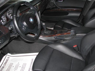 2006 BMW 325  i