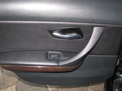 2006 BMW 325  i