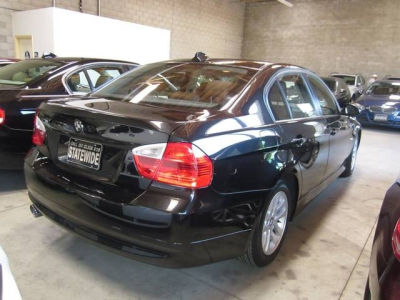 2006 BMW 325  i