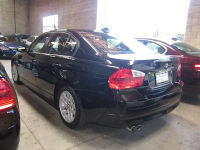 2006 BMW 325  i