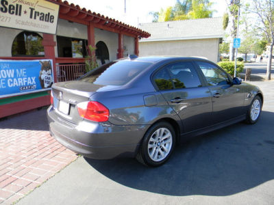 2006 BMW 325  i