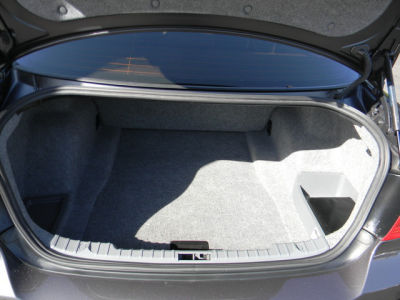 2006 BMW 325  i
