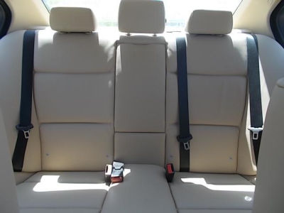 2006 BMW 325  i