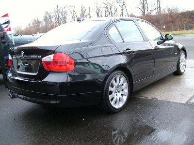2006 BMW 325  xi