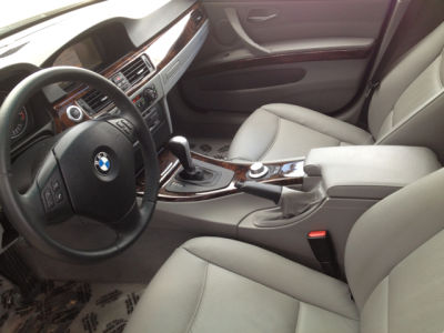 2006 BMW 325  i