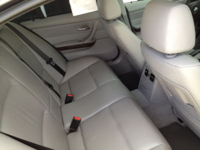 2006 BMW 325  i