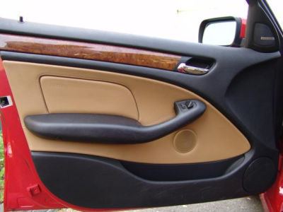 2004 BMW 325 iT