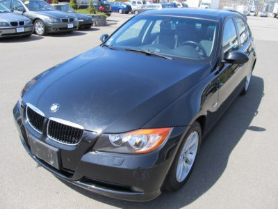 2006 BMW 325  xi