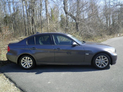 2006 BMW 325  i