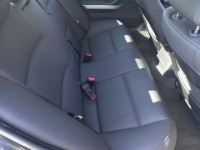 2006 BMW 325  i