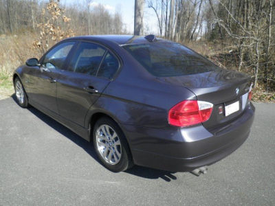 2006 BMW 325  i