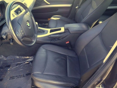 2006 BMW 325  i