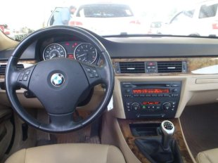 2006 BMW 325 i