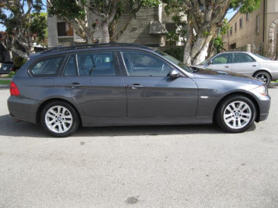 2006 BMW 325  xiT