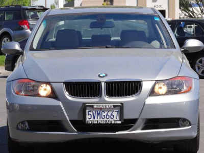 2006 BMW 325  i