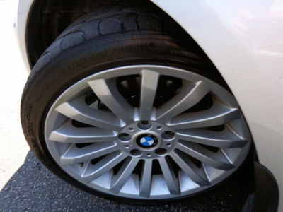 2006 BMW 325  i