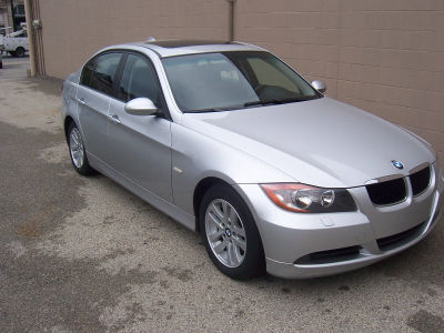 2006 BMW 325  xi