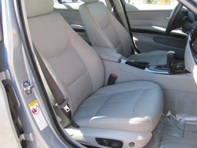 2006 BMW 325  i