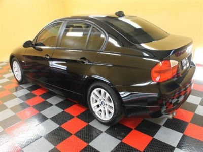 2006 BMW 325 i