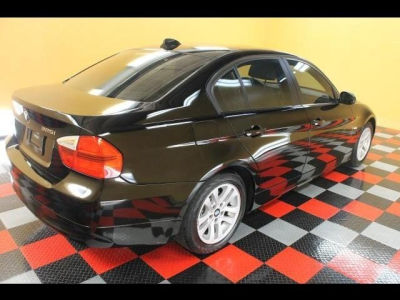 2006 BMW 325 i