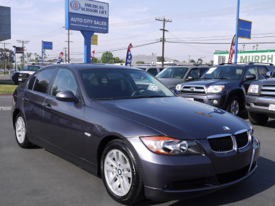 2006 BMW 325  i