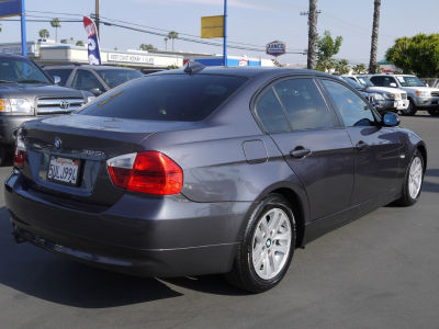 2006 BMW 325  i