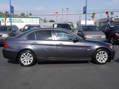 2006 BMW 325  i